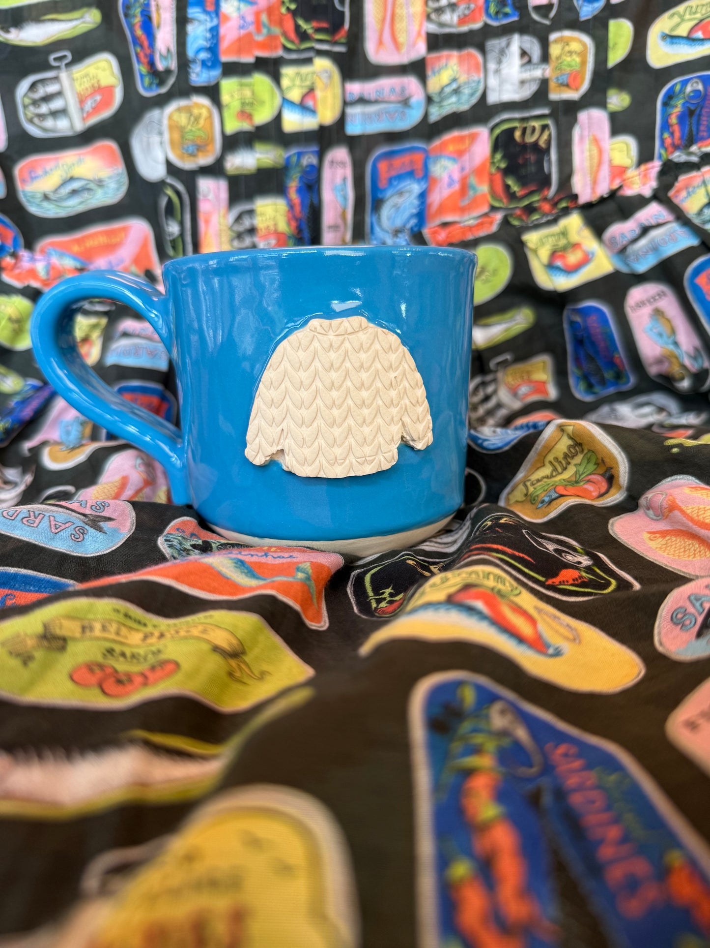 10oz bright blue sweater mug