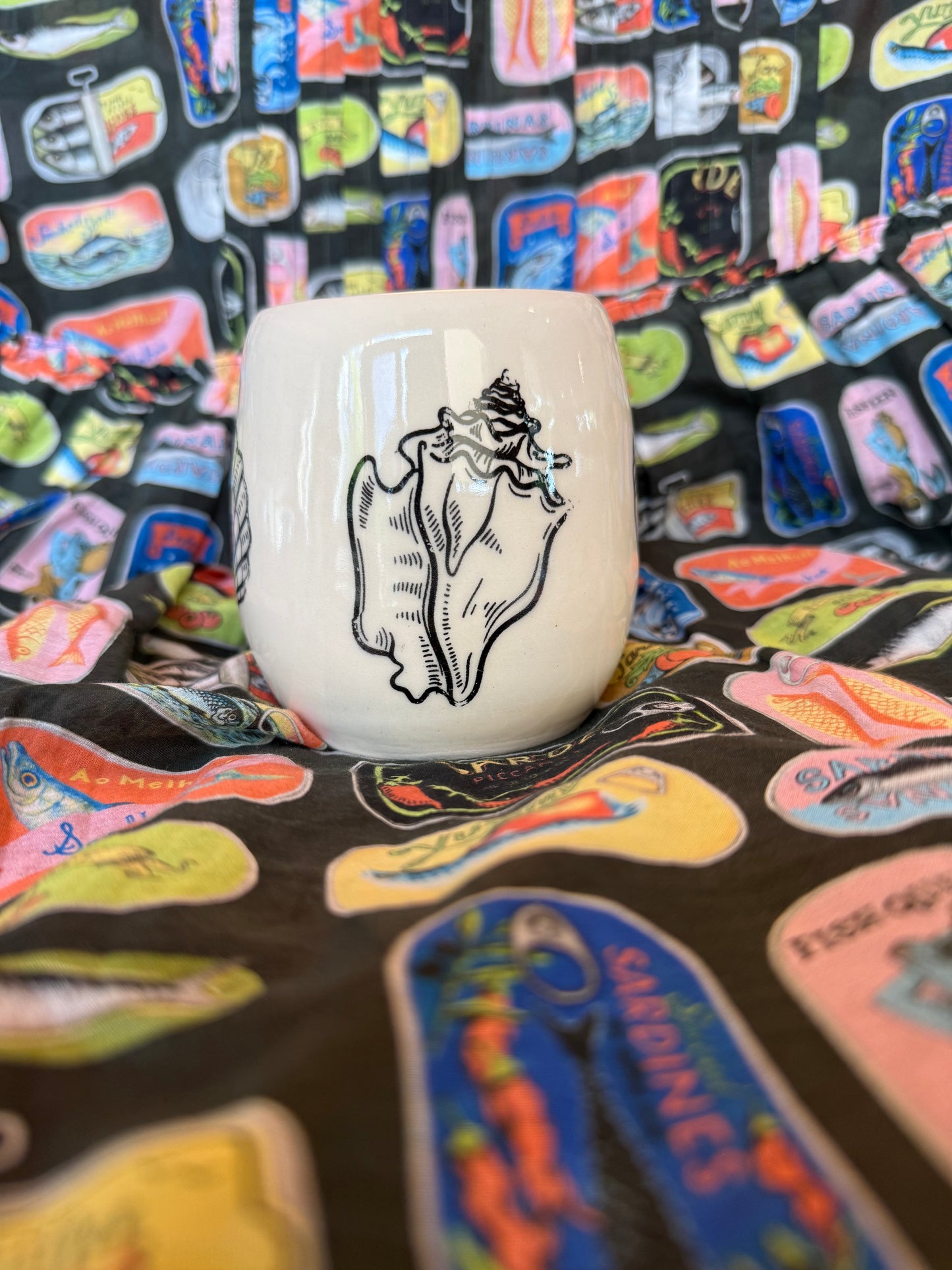 8oz sea shell “thumb cup”